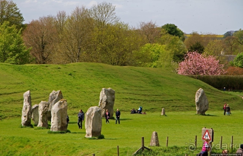 West Kennet Long Barrow. Неолитическая гробница близ Эйвбери