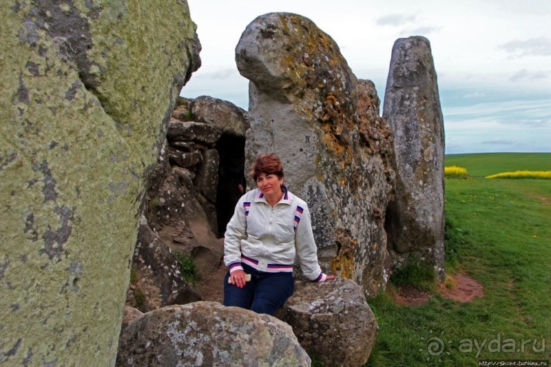 West Kennet Long Barrow. Неолитическая гробница близ Эйвбери