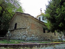 Храм Черепишского монастыря — древние росписи и иконы