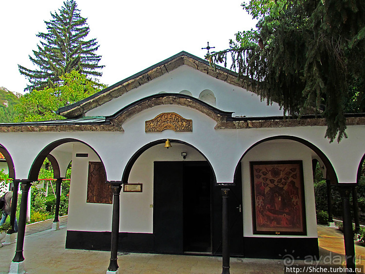 Храм Черепишского монастыря — древние росписи и иконы