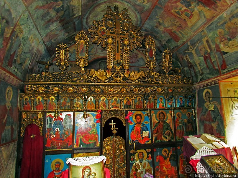 Храм Черепишского монастыря — древние росписи и иконы