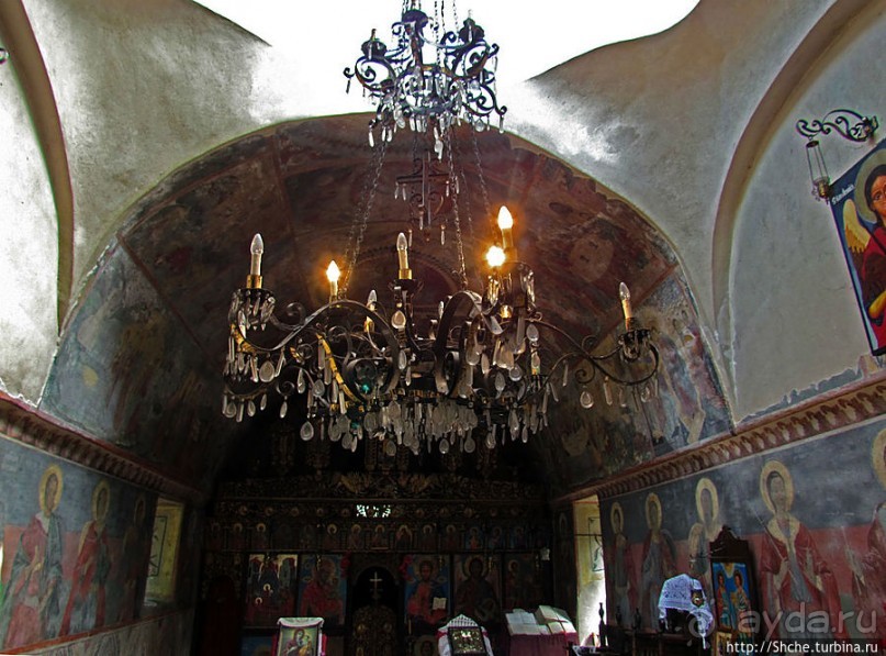 Храм Черепишского монастыря — древние росписи и иконы