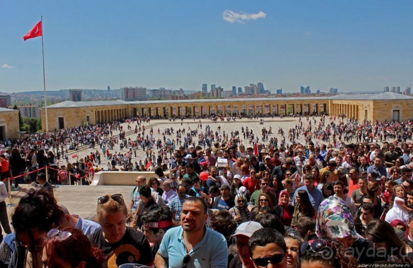 Мавзолей отца народа