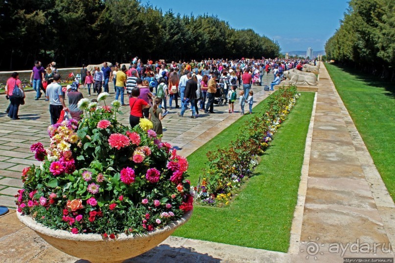 Мавзолей отца народа