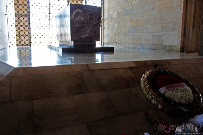 Мавзолей отца народа