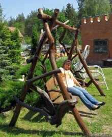 Есть лес, и есть опушка... и будет здесь избушка