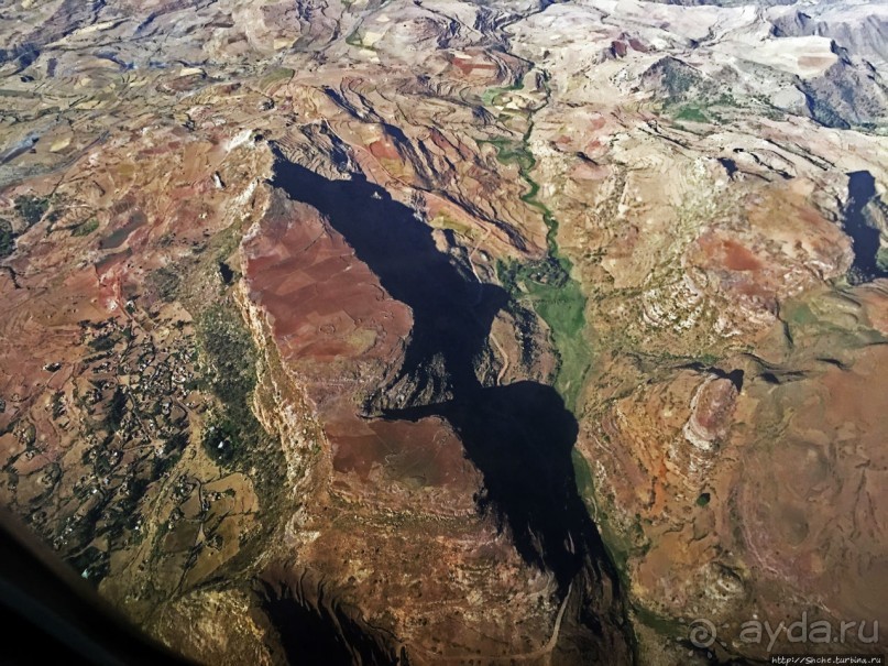 Под крылом самолета... Безжизненный север Эфиопии