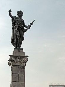 Монумент Свободы на одноименной площади в Русе
