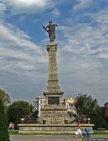 Монумент Свободы на одноименной площади в Русе
