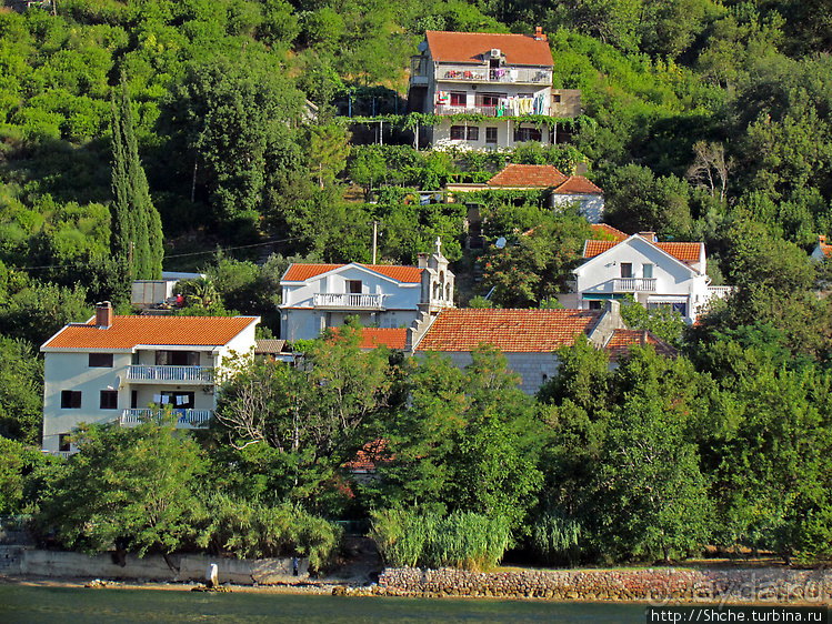 "Переправа, переправа...", берег левый — Каменари