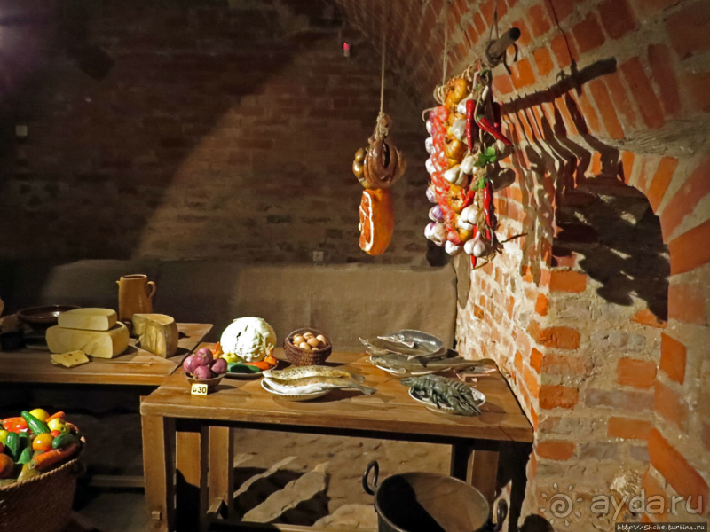 Музейные интерьеры Мирского замка