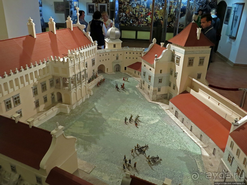 Музейные интерьеры Мирского замка