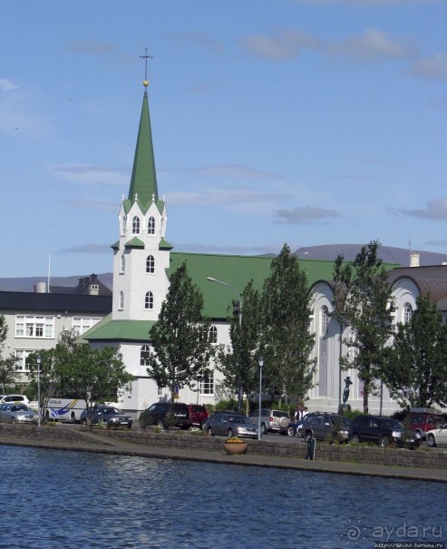 Тьёрнин — по-исландски просто "пруд"