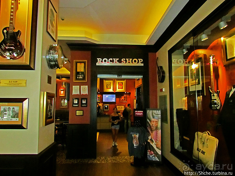 Культовое кафе в Бухаресте