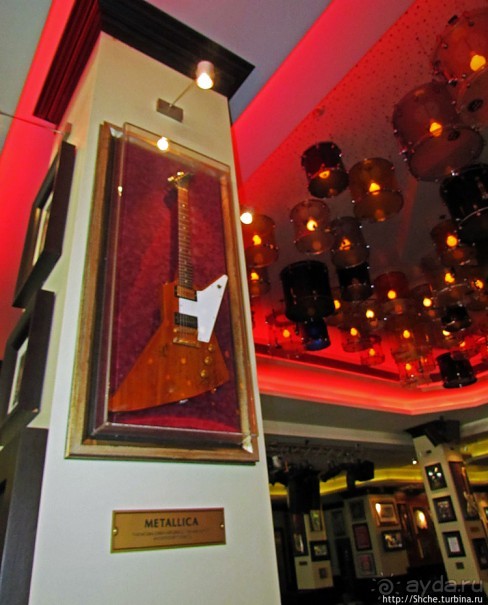 Культовое кафе в Бухаресте