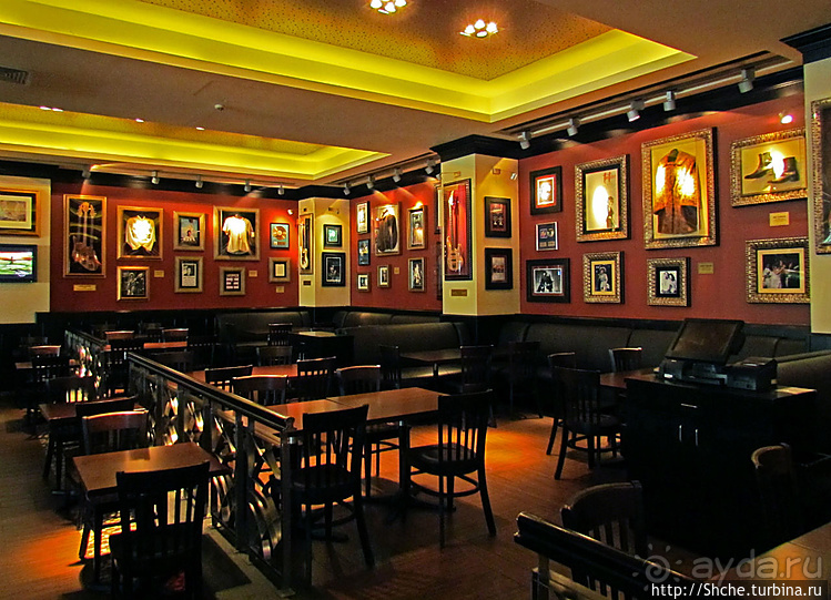 Культовое кафе в Бухаресте