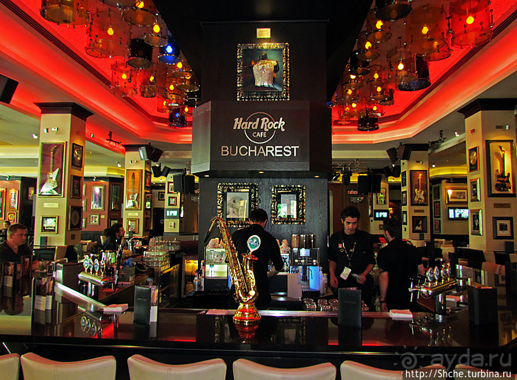 Культовое кафе в Бухаресте