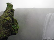 Альбом отзыва "Skogafoss- "компактный и мощный", один из символов Исландии"