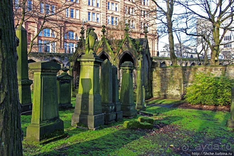 Притяжение каменных плит. Приходская церковь Св. Кутберта