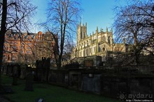 Притяжение каменных плит. Приходская церковь Св. Кутберта