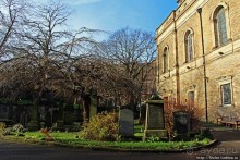 Притяжение каменных плит. Приходская церковь Св. Кутберта