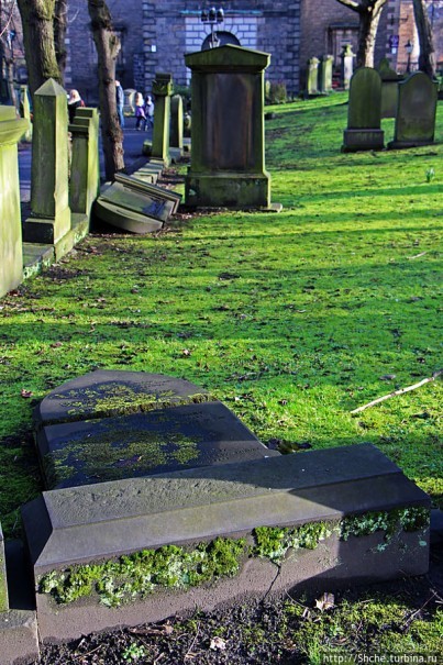 Притяжение каменных плит. Приходская церковь Св. Кутберта