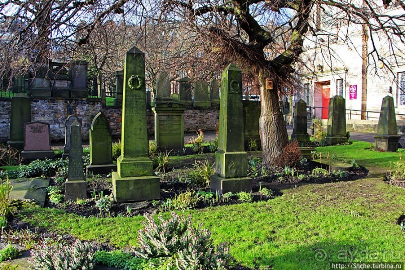 Притяжение каменных плит. Приходская церковь Св. Кутберта