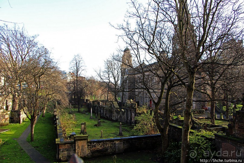 Притяжение каменных плит. Приходская церковь Св. Кутберта