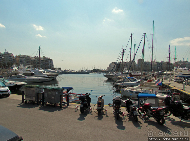 Пирей — "мал золотник, да дорог". Что еще, кроме порта