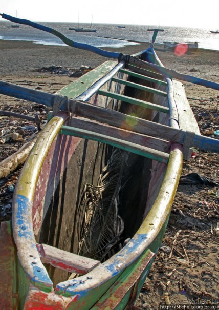 Рыбацкая бухта в Тулиаре. Отлив