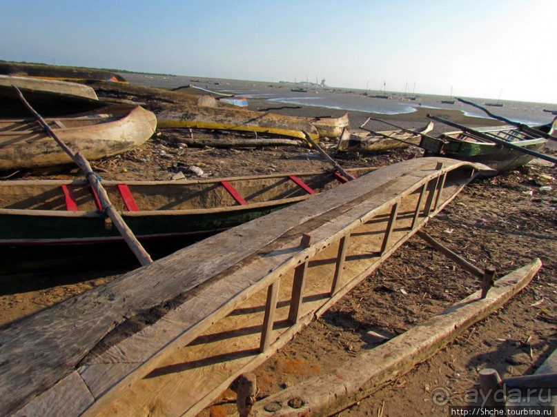 Рыбацкая бухта в Тулиаре. Отлив