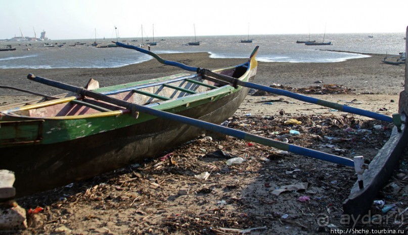 Рыбацкая бухта в Тулиаре. Отлив