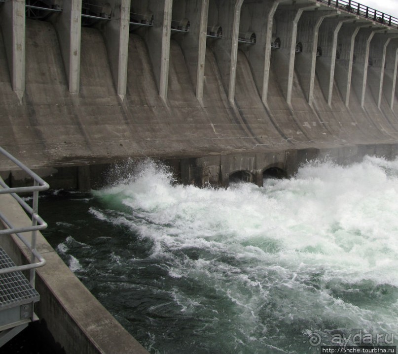 Jackson Lake Dam - дамба на озере Джексон