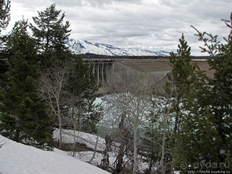 Jackson Lake Dam - дамба на озере Джексон