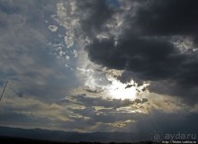 Долина Смерти. Тучи на небе — все оттенки серого и голубого