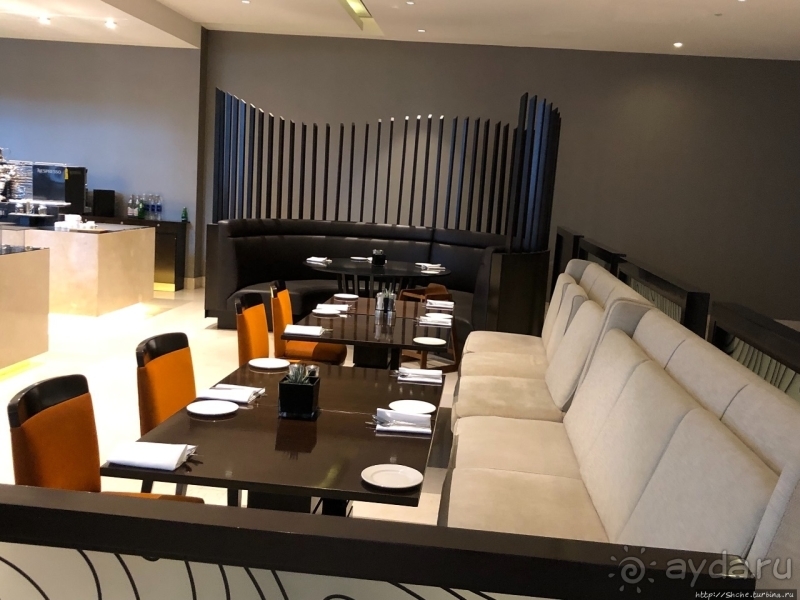 Оман нас встретил роскошным отелем