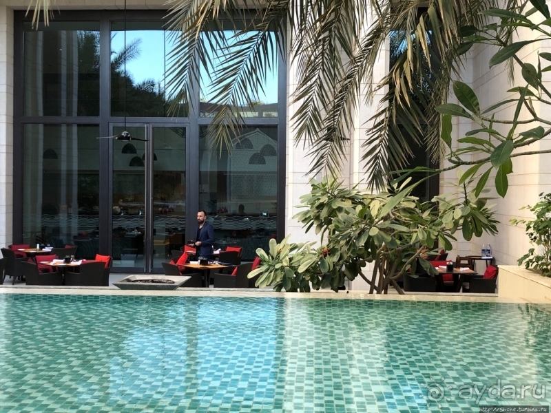 Оман нас встретил роскошным отелем