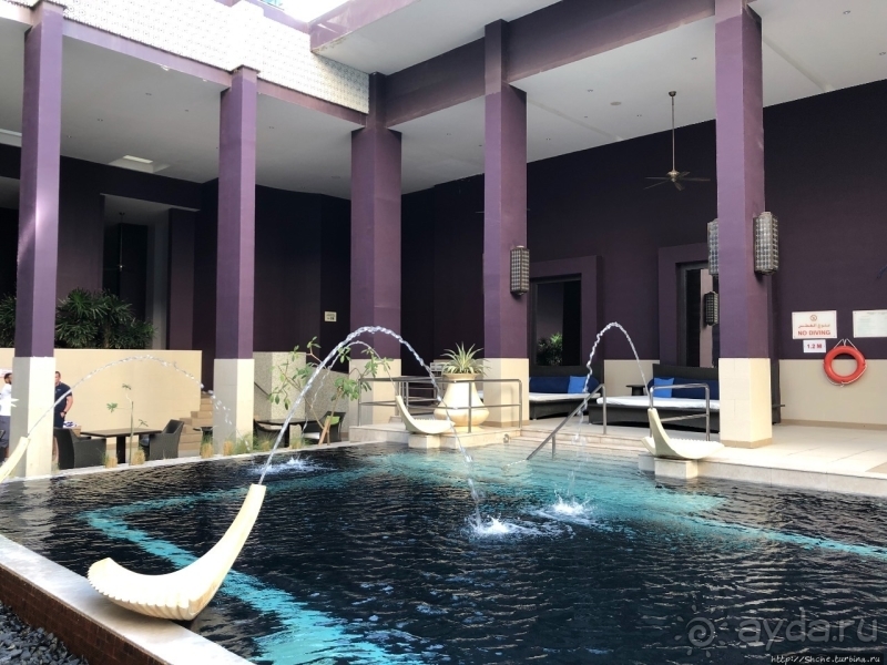 Оман нас встретил роскошным отелем