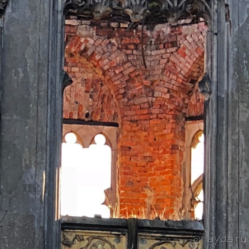 Замок в Копице — сгорел, но обещает вернуться