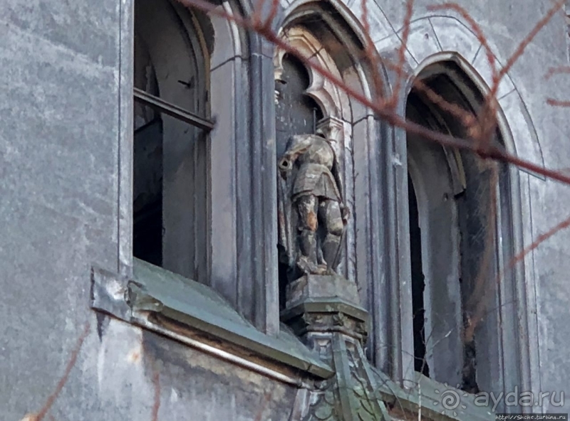 Замок в Копице — сгорел, но обещает вернуться