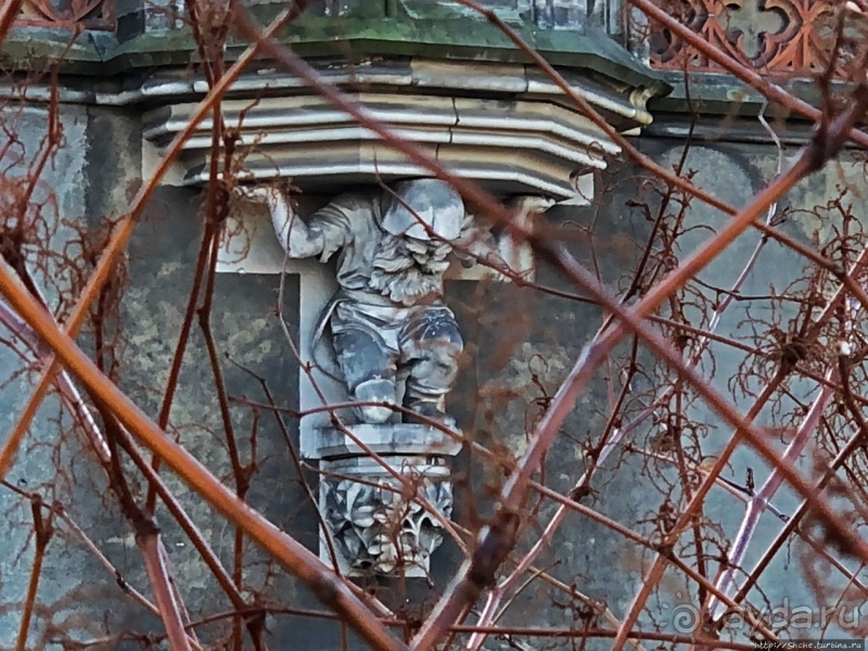 Замок в Копице — сгорел, но обещает вернуться