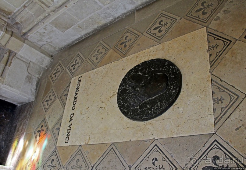 Часовня св. Губерта — скромное захоронение скромного бога