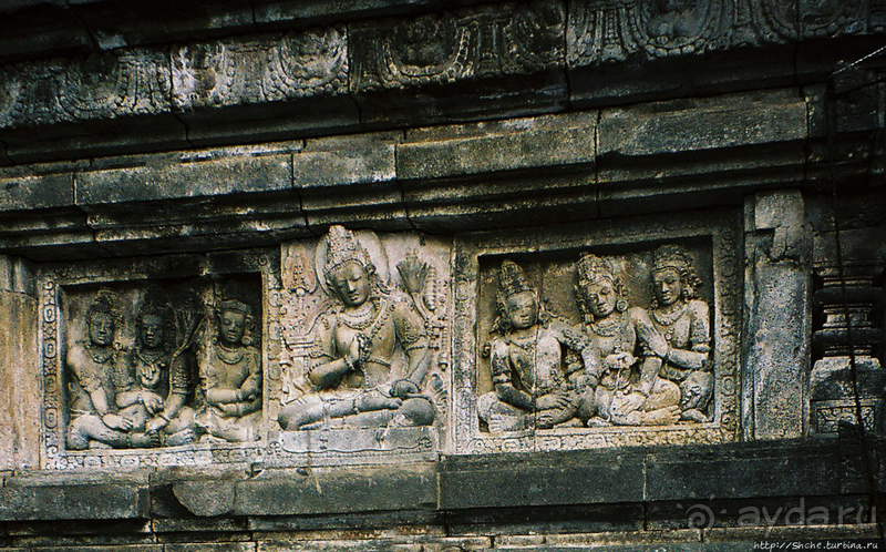 Прамбанан — индуистский комплекс 10 века на Яве (ЮНЕСКО 642)