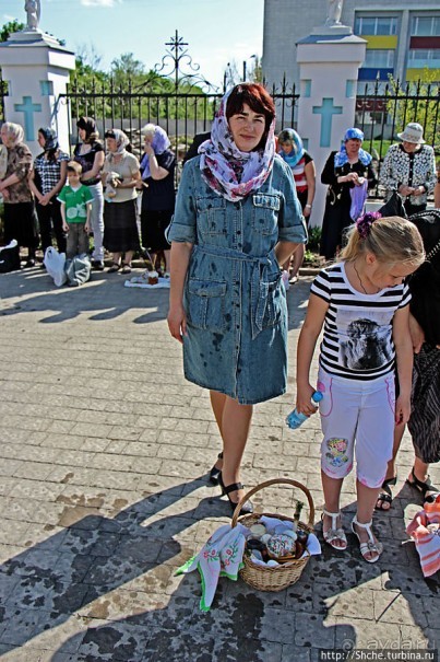 Суббота, время святить паски