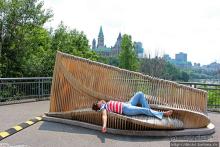 Погожий день в столице Канады