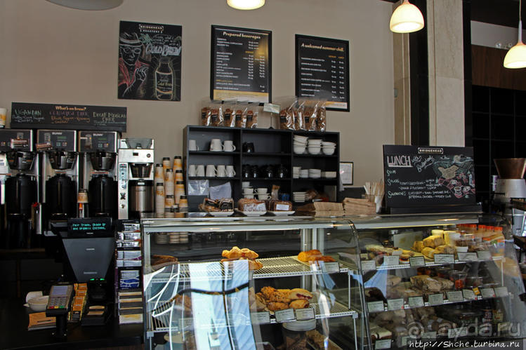 Погожий день в столице Канады