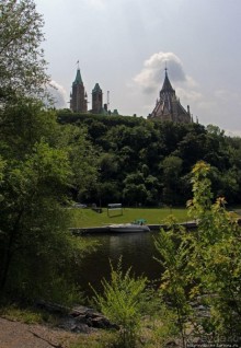 Погожий день в столице Канады