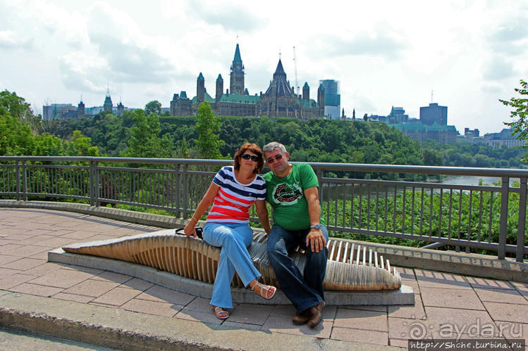 Погожий день в столице Канады