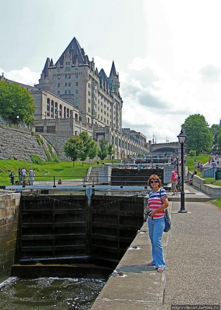 Погожий день в столице Канады