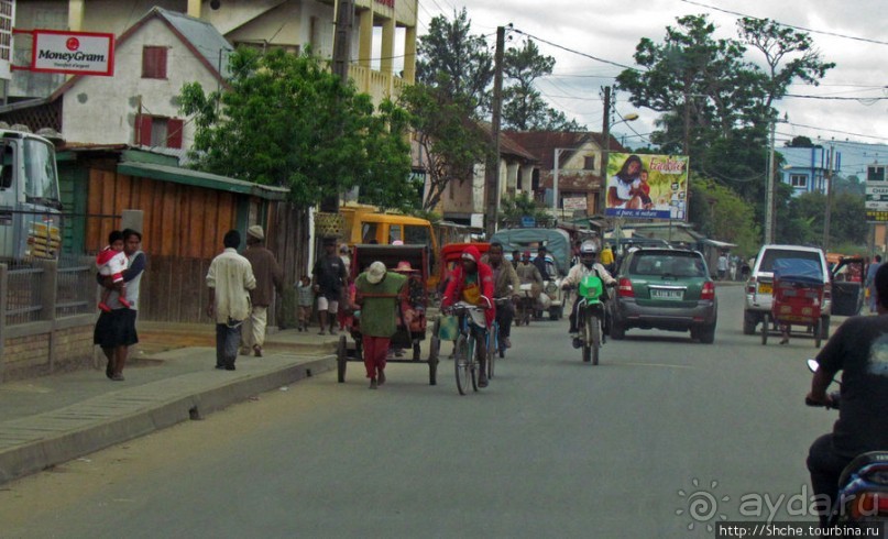 Мураманга и Мандзакандриана. Найдите 10 отличий - Мураманга
